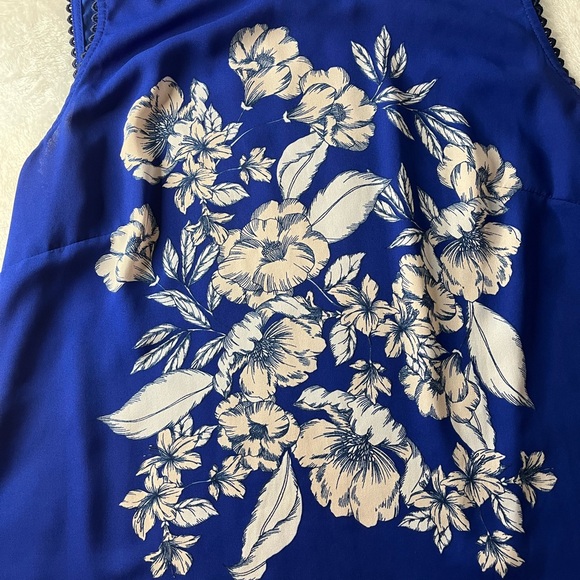 Liz Claiborne Career Blue Floral Women's Top - Picture 4 of 10